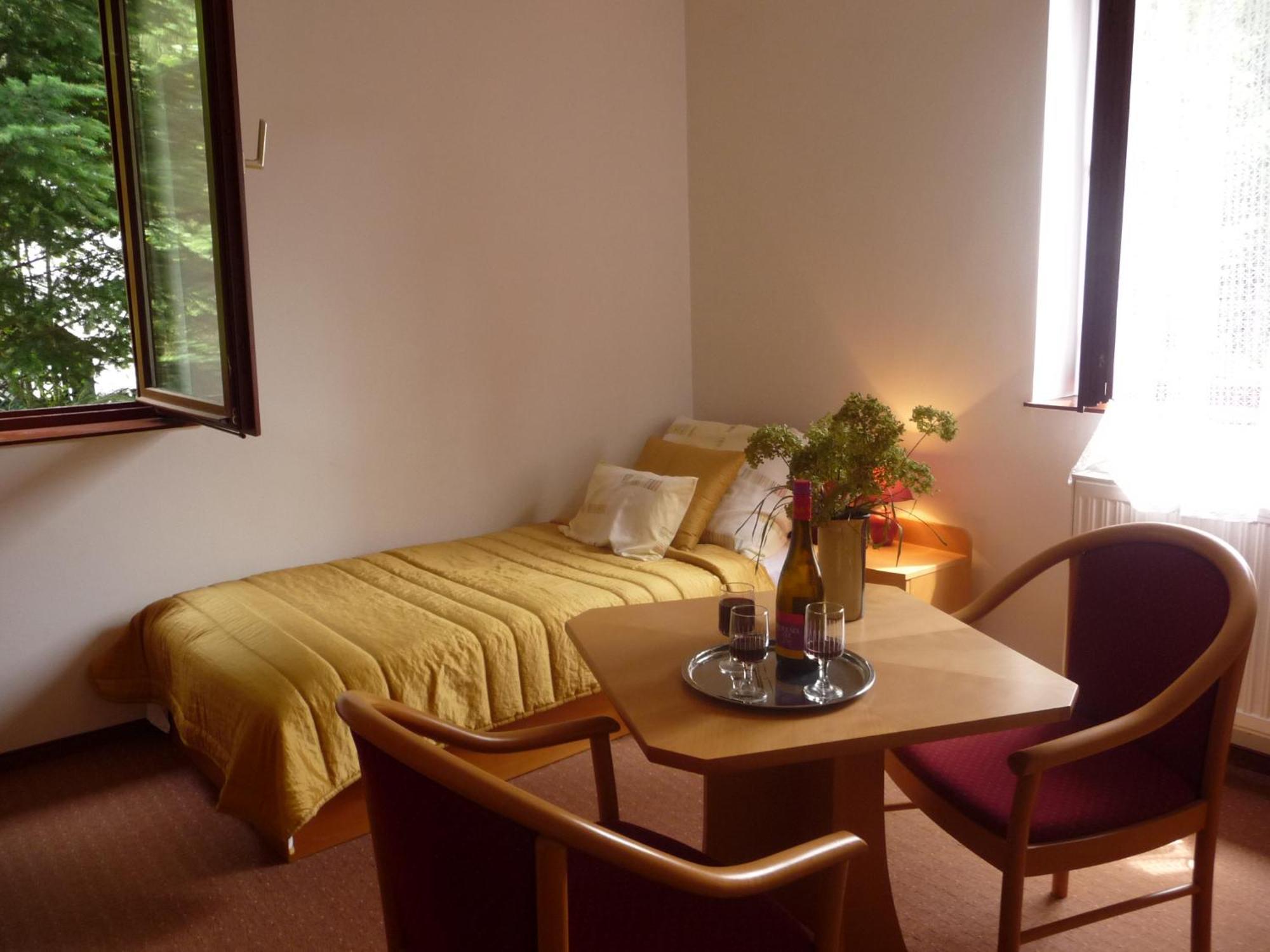 Balaton Art Guesthouse Balatonszemes Exterior foto