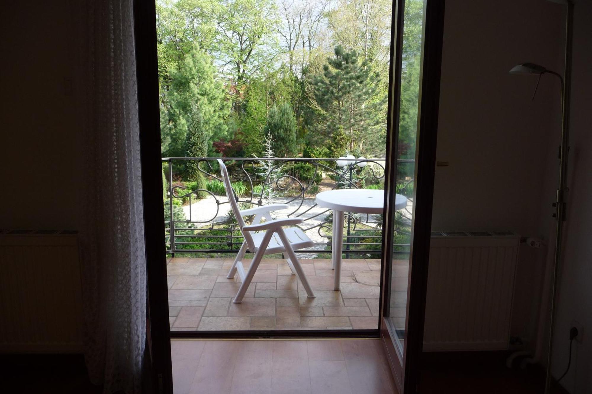 Balaton Art Guesthouse Balatonszemes Exterior foto