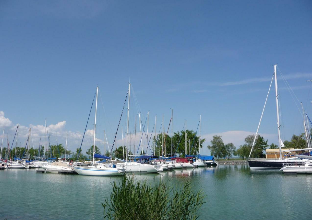 Balaton Art Guesthouse Balatonszemes Exterior foto