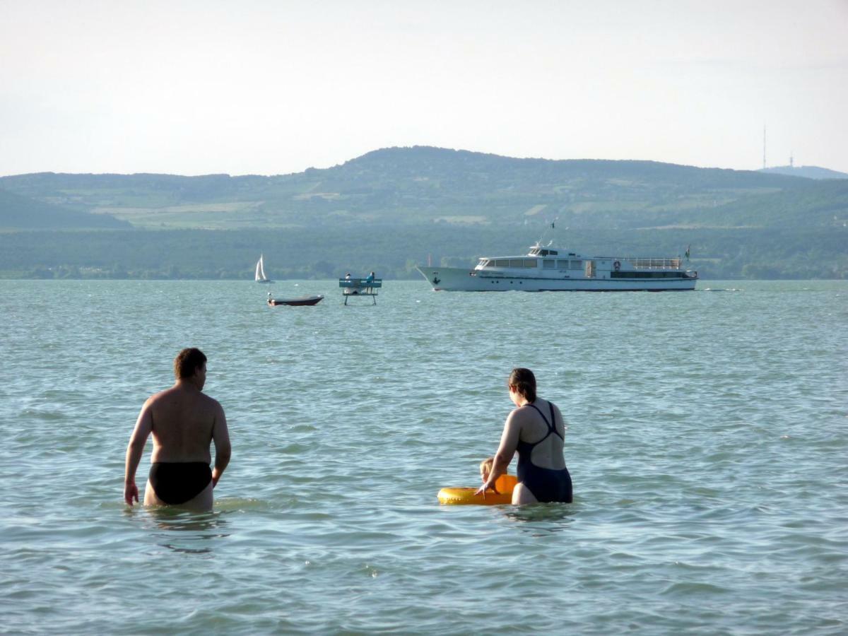 Balaton Art Guesthouse Balatonszemes Exterior foto
