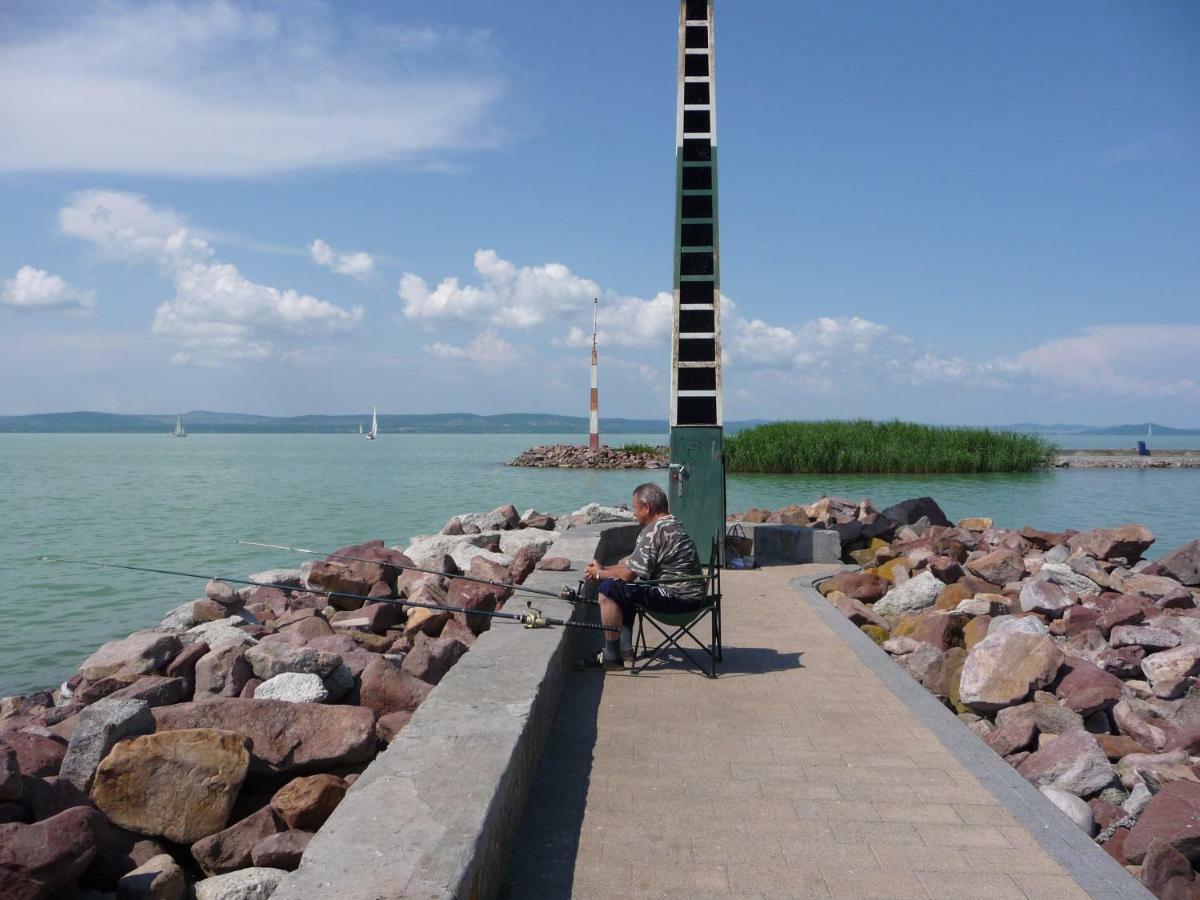 Balaton Art Guesthouse Balatonszemes Exterior foto
